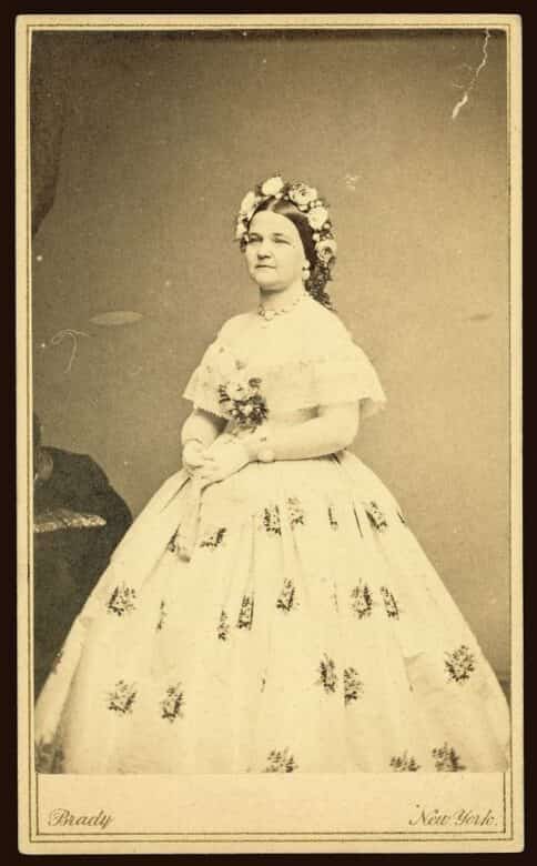 Photograph of Mary Lincoln taken in 1861 by photographer Matthew Brady